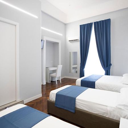 La Chambre Duomo Наполи Екстериор снимка