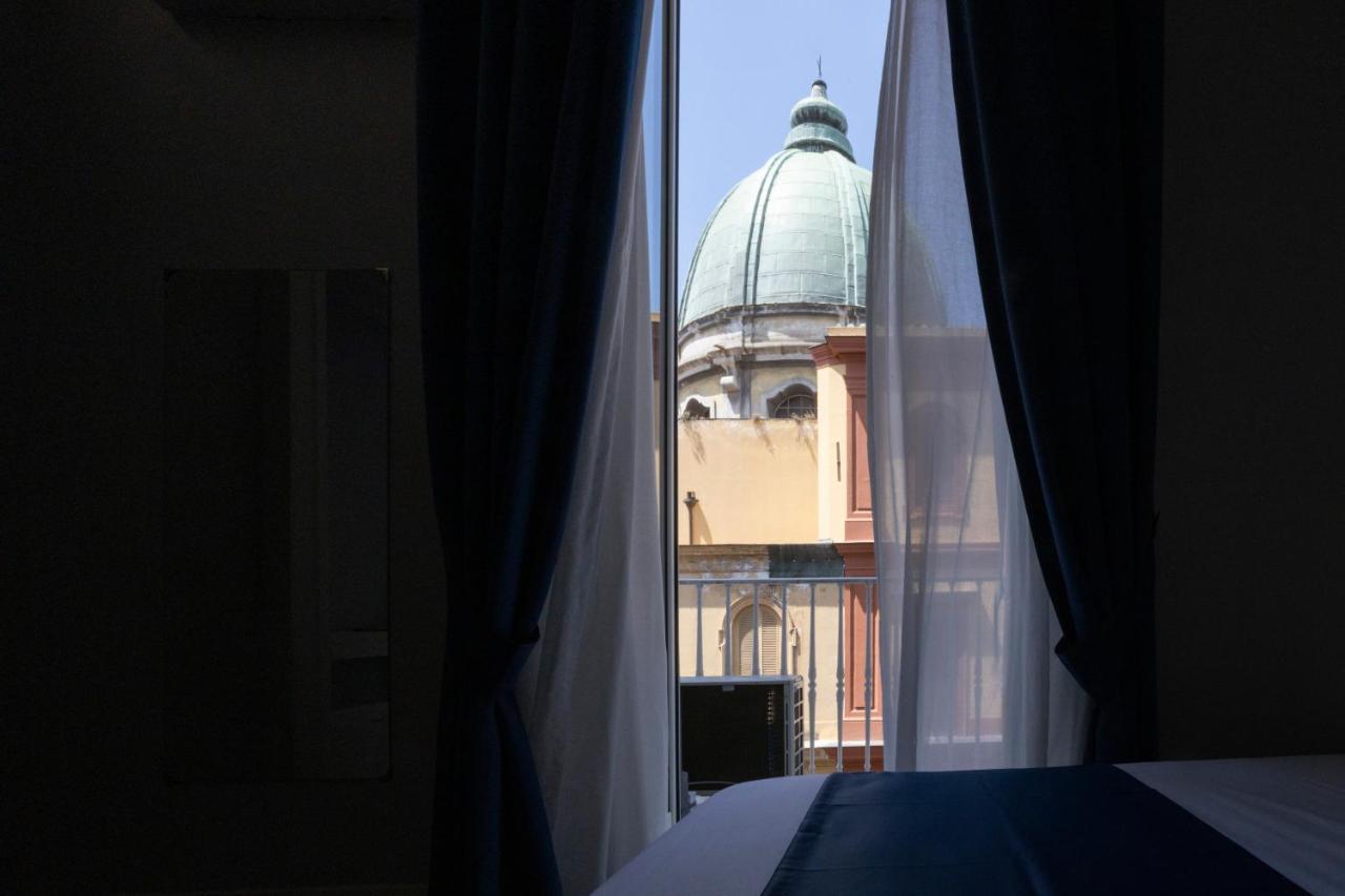 La Chambre Duomo Наполи Екстериор снимка