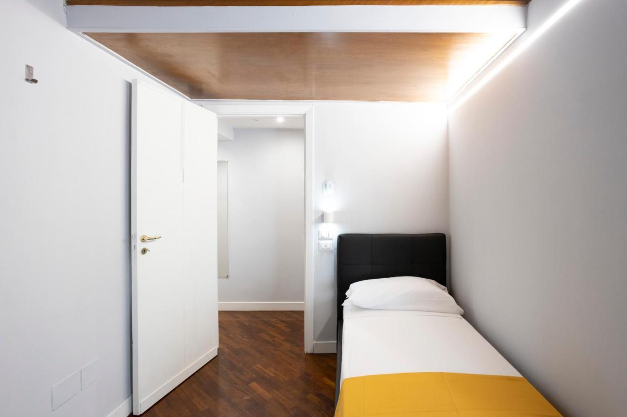 La Chambre Duomo Наполи Екстериор снимка