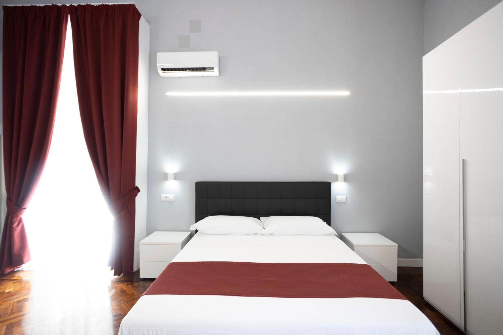 La Chambre Duomo Наполи Екстериор снимка